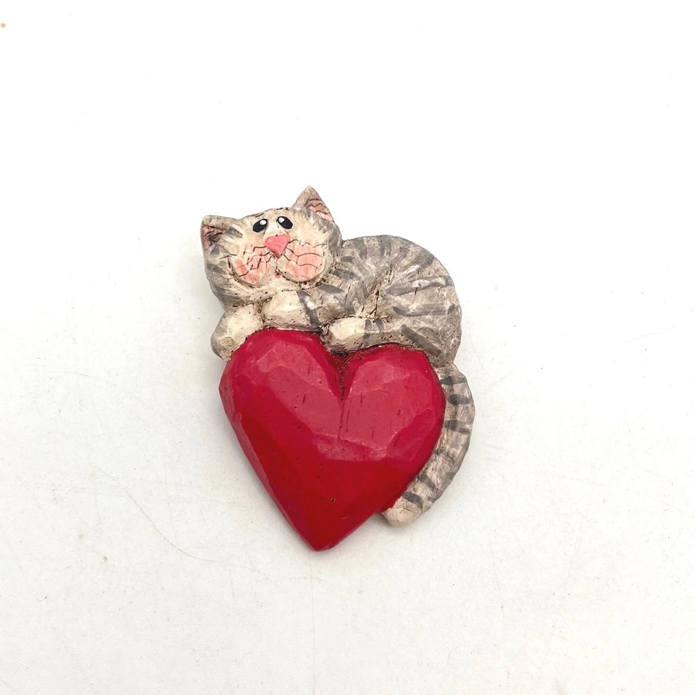 Vintage Hand Painted Wood Cat Heart Brooch Grey Tabby Kitten Pin‎ Valentine